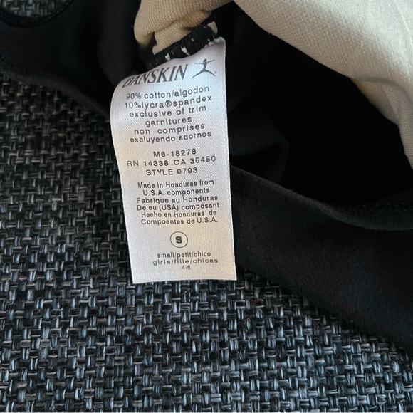 Danskin Girl’s Black Leotards Size S 4-6 - Picture 2 of 3